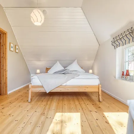 Altes Schifferhaus Paries * Prerow