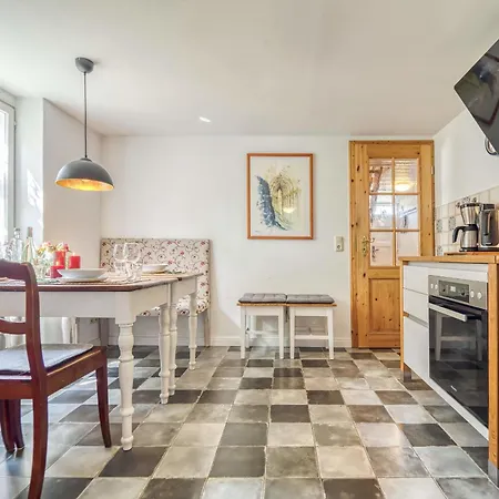 Semesterbostad Altes Schifferhaus Paries