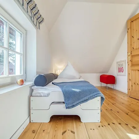 Semesterbostad Altes Schifferhaus Paries Prerow