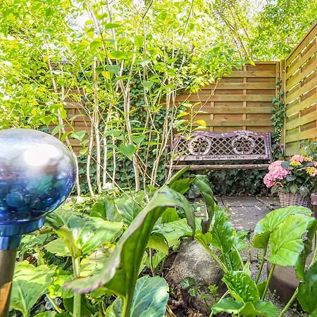 Altes Schifferhaus Paries Semesterbostad *